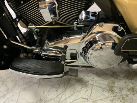 2014 Harley-Davidson FLHTCUTG TRI GLIDE