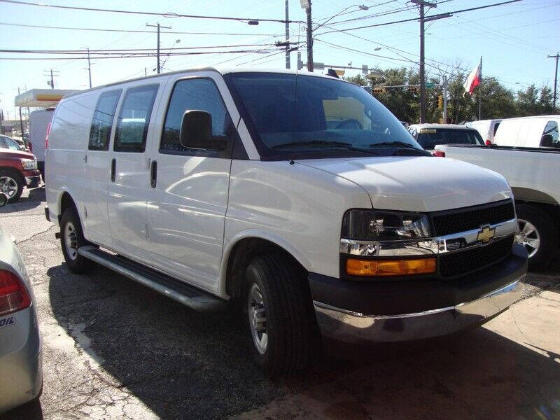 2021 Chevrolet Express 2500