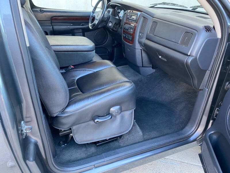 2002 Dodge Ram 1500 SLT Plus