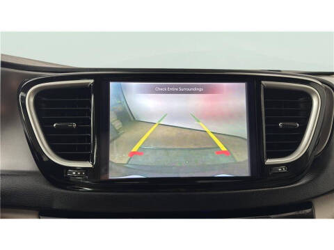 2021 Chrysler Pacifica Touring L
