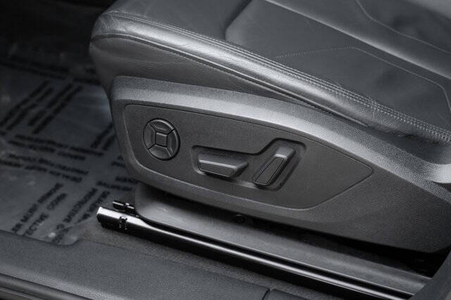 2020 Audi Q3 quattro Premium 45 TFSI