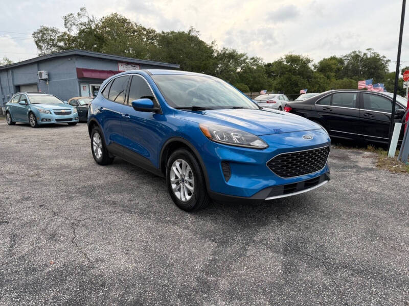 2020 Ford Escape SE