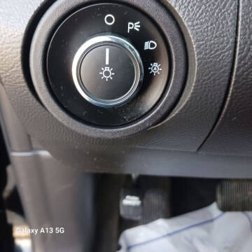 2017 Ford Taurus SEL