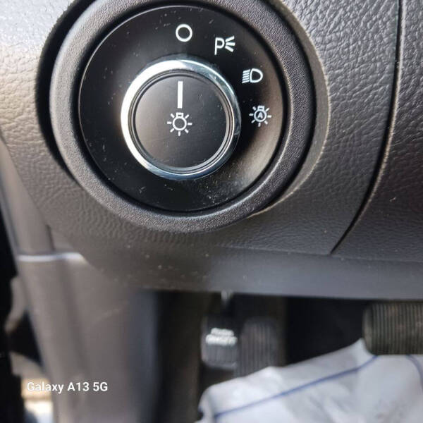 2017 Ford Taurus SEL