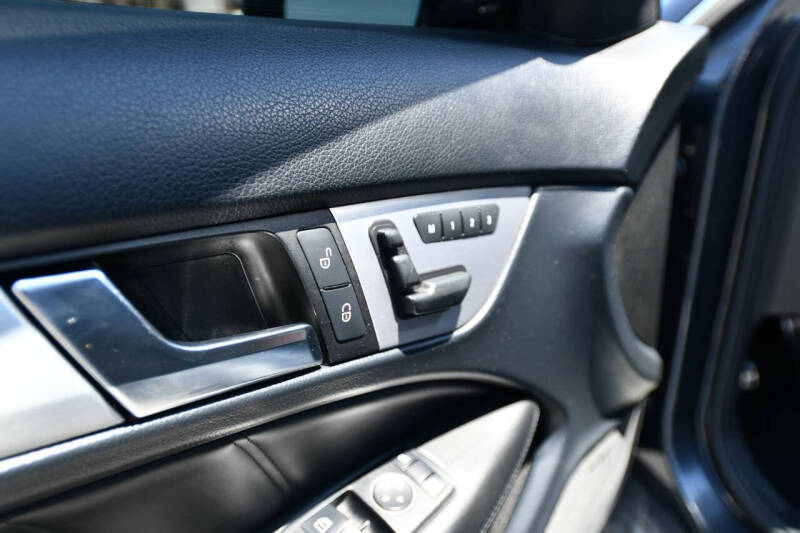 2012 Mercedes-Benz C-Class