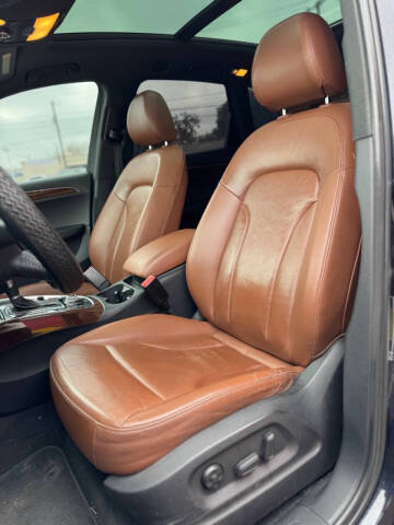 2012 Audi Q5 2.0T quattro Premium Plus