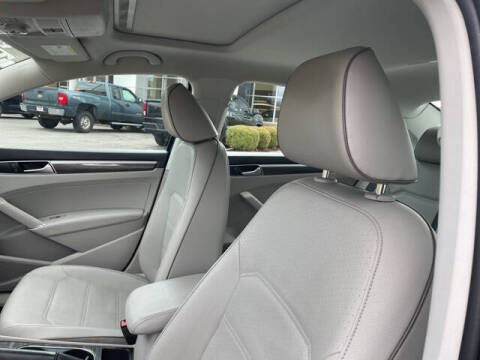 2017 Volkswagen Passat 1.8T SE