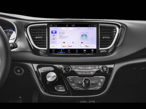 2025 Chrysler Voyager LX