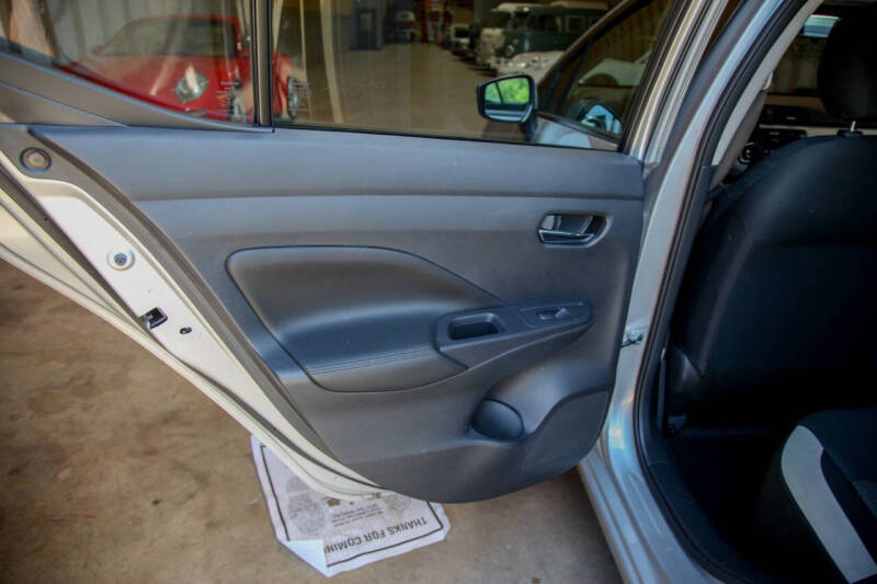 2020 Nissan Versa SV