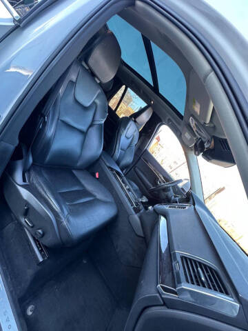 2019 Volvo XC90 T6 Momentum