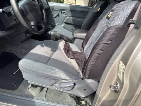 2001 Nissan Frontier XE