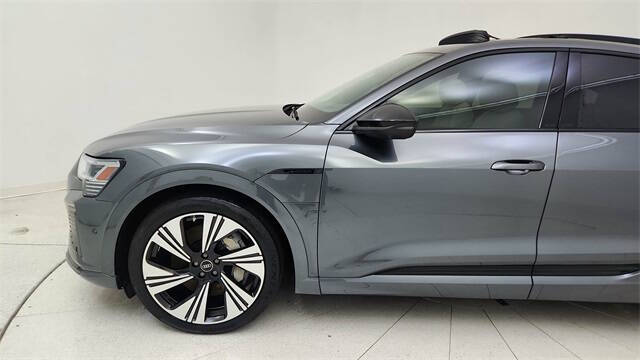 2024 Audi Q8 Sportback e-tron quattro Prestige S line