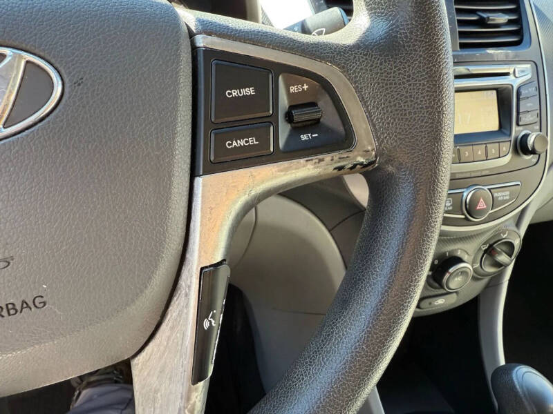 2016 Hyundai Accent SE