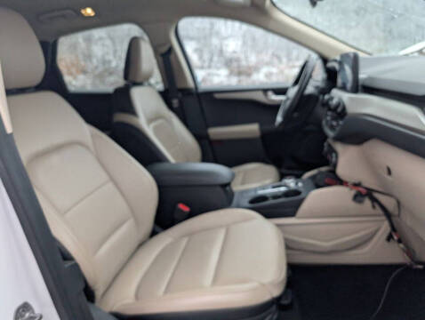 2020 Ford Escape SEL