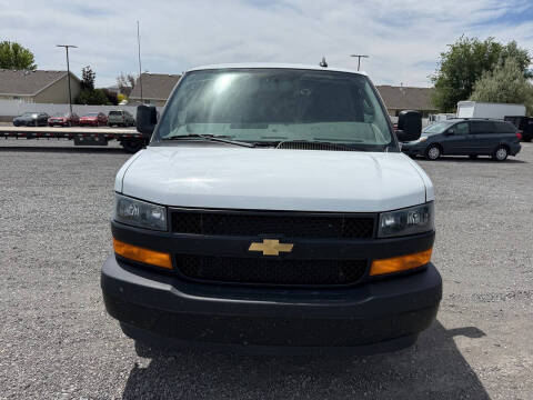 2025 Chevrolet Express 2500