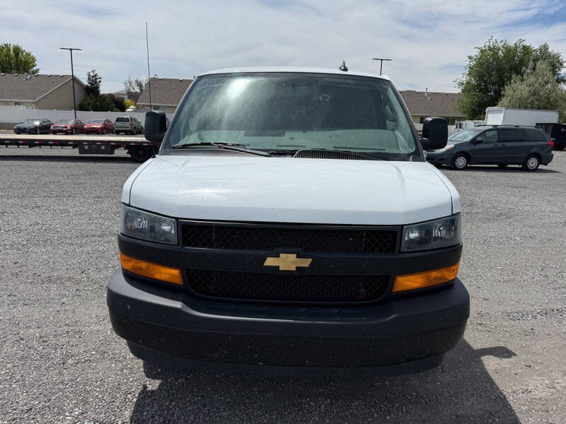 2025 Chevrolet Express 2500
