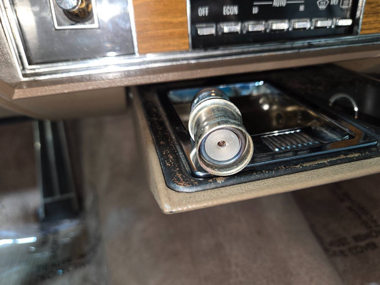 1981 Cadillac Fleetwood Brougham 87