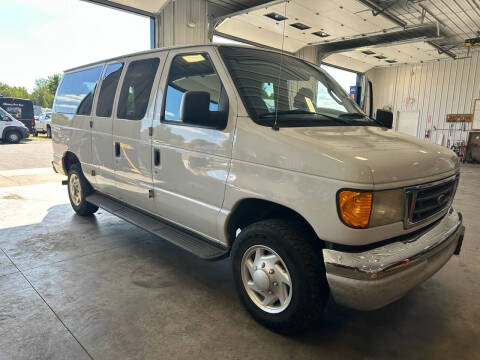 2004 Ford E-250