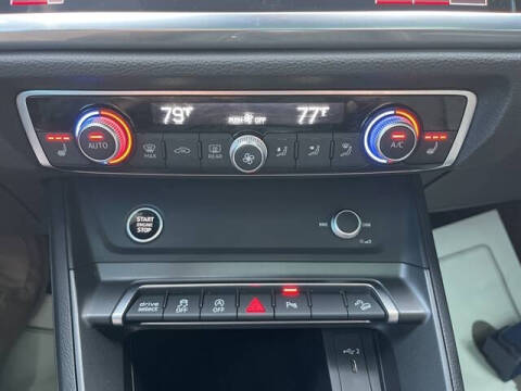 2022 Audi Q3 quattro S line Prem Plus 45 TFSI