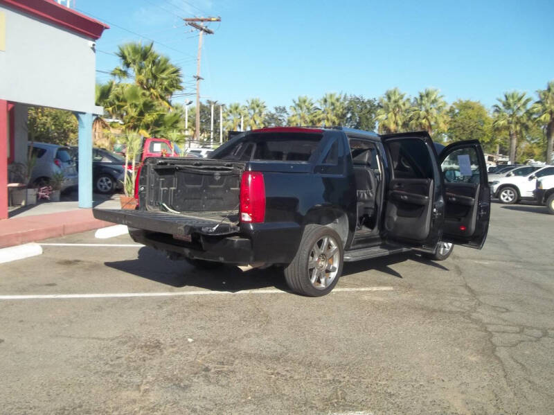 2007 Cadillac Escalade EXT Base photo 43