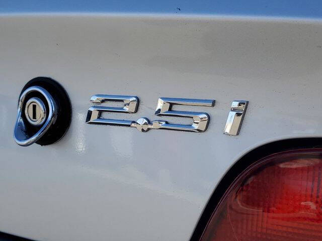 2001 BMW Z3 2.5i