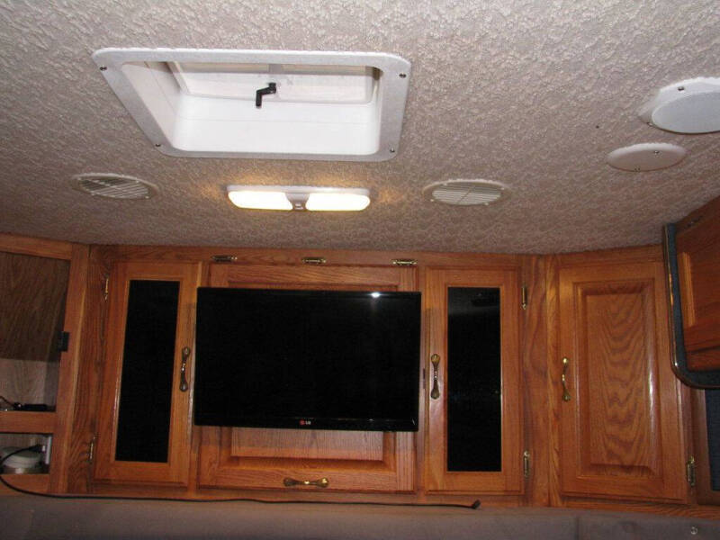 2003 Ford E-Series E-450 SD