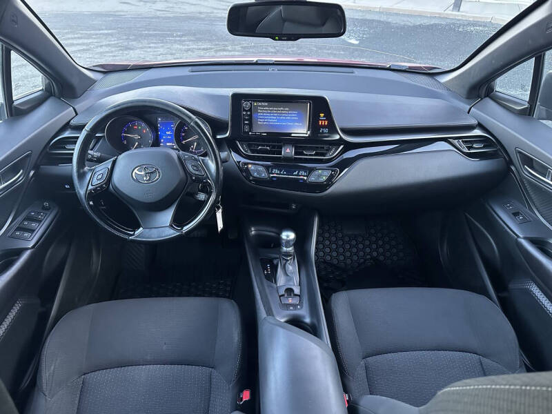 2018 Toyota C-HR XLE Premium