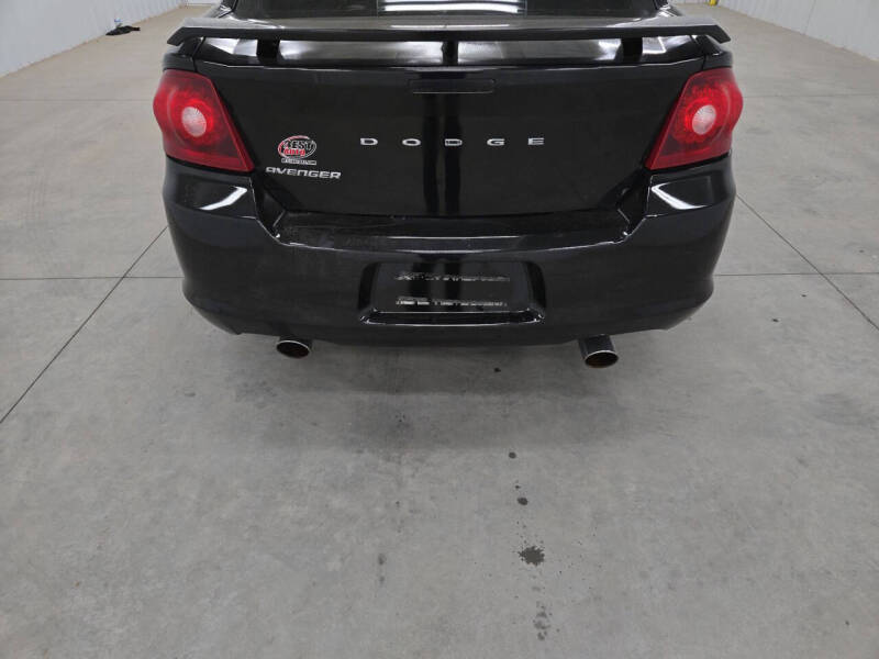 2012 Dodge Avenger SE V6