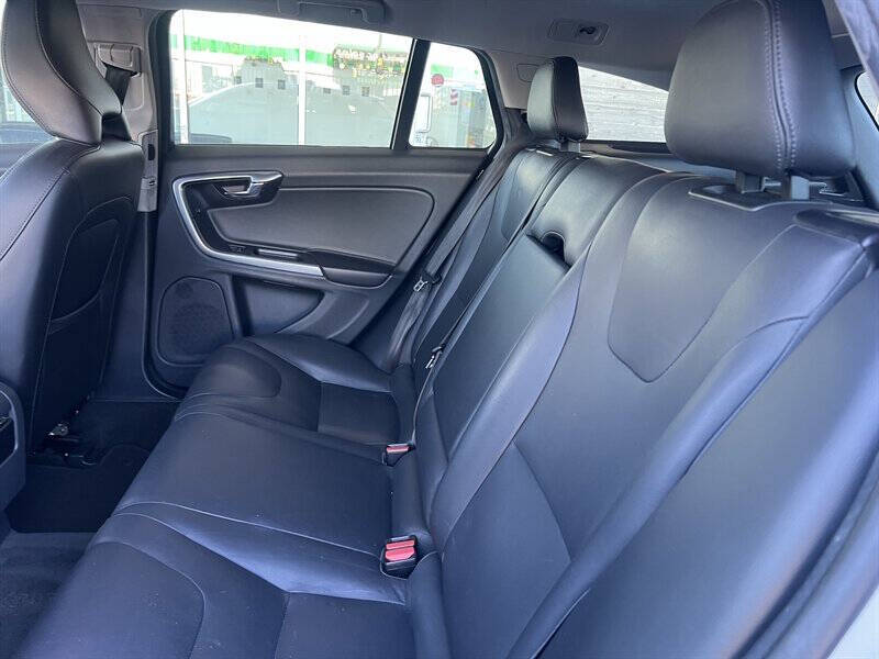 2016 Volvo V60 T5 Drive-E Premier