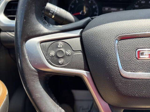 2017 GMC Acadia SLE-2