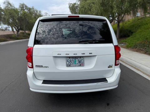 2016 Dodge Grand Caravan SXT Plus