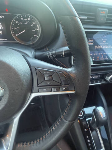 2020 Nissan Versa SR