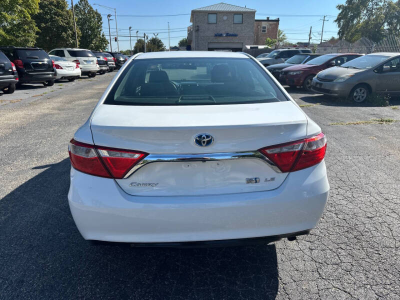 2015 Toyota Camry Hybrid LE