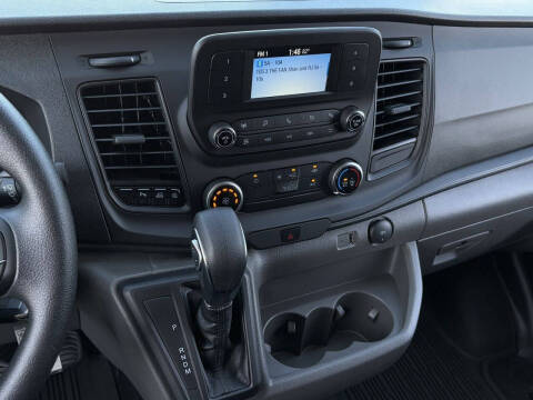 2025 Ford Transit 250