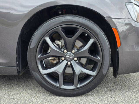 2022 Chrysler 300 Touring