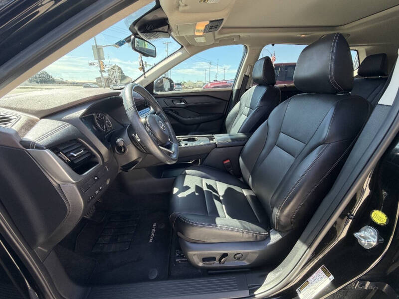 2023 Nissan Rogue SL