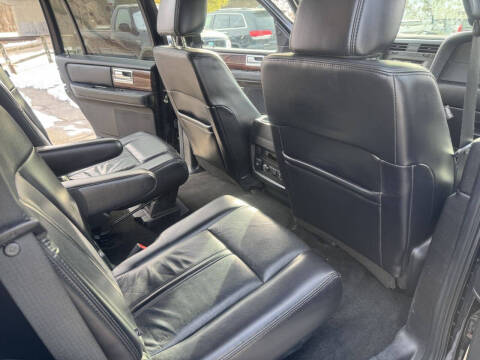 2017 Lincoln Navigator Select