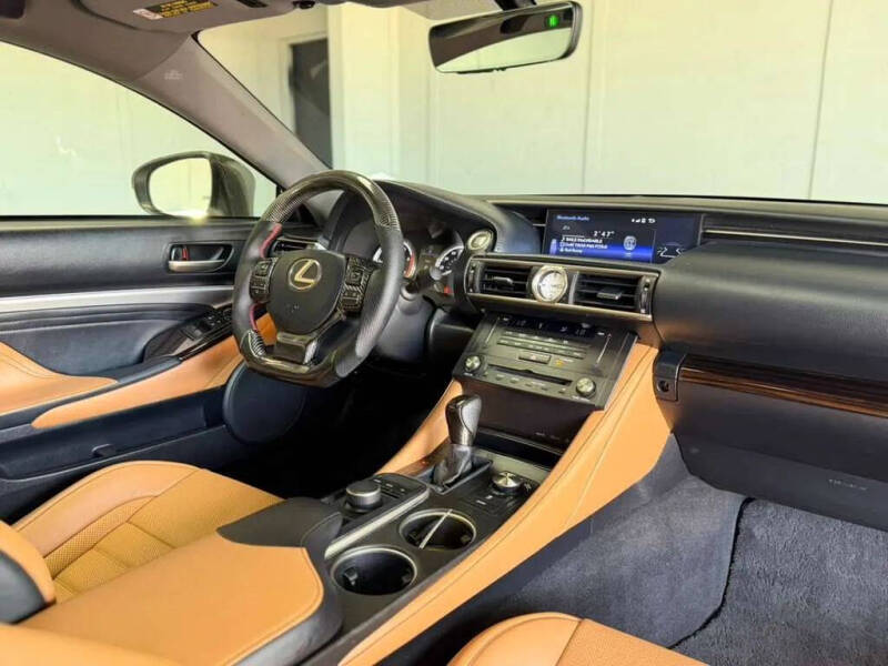 2017 Lexus RC 200t