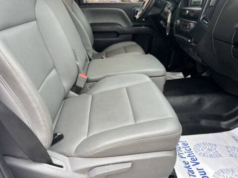 2021 Chevrolet Silverado MD