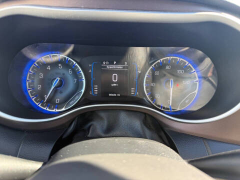 2017 Chrysler Pacifica Touring-L