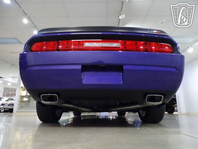 2010 Dodge Challenger SRT8