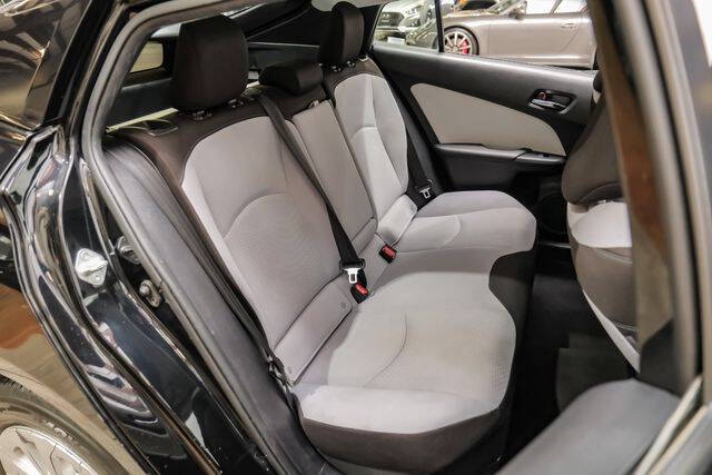 2020 Toyota Prius LE