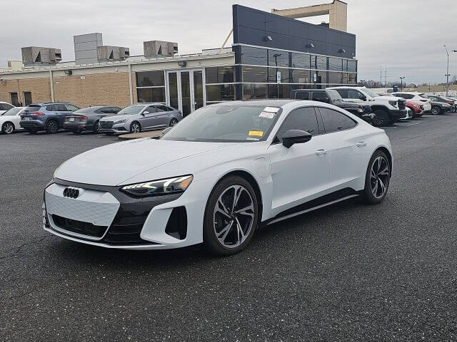 2023 Audi e-tron GT quattro Premium Plus