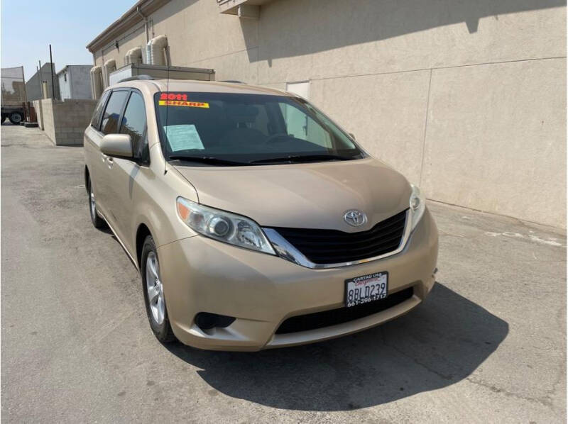 Minivans For Sale In Bakersfield, CA