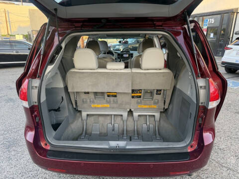 2013 Toyota Sienna