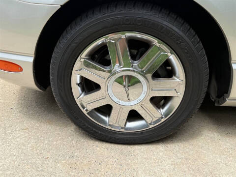 2005 Ford Thunderbird Deluxe