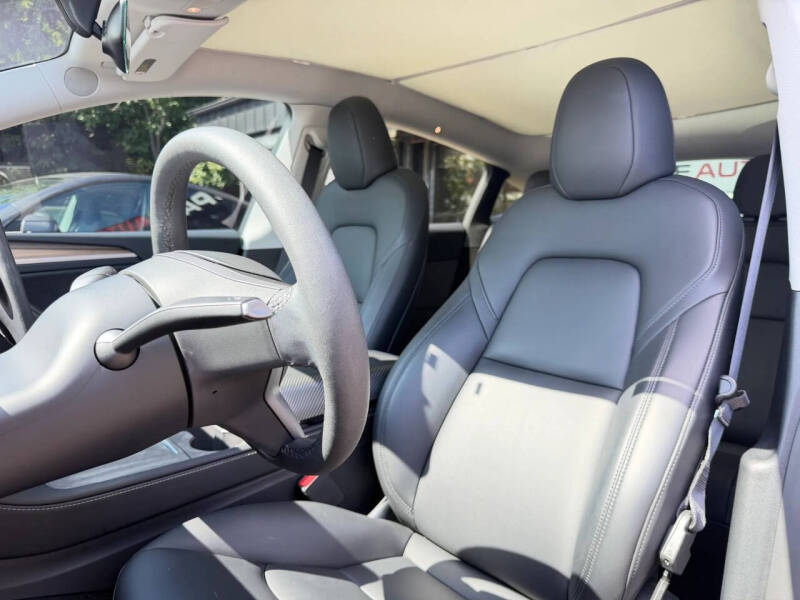 2024 Tesla Model Y Long Range