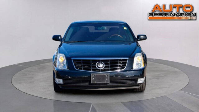 2007 Cadillac DTS for sale at Auto Destination in Puyallup, WA