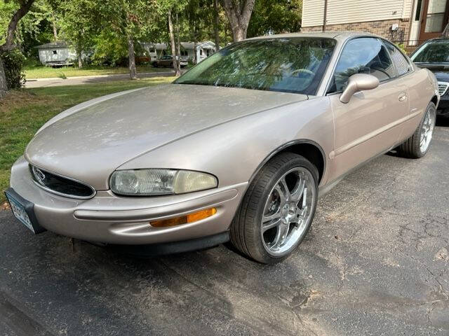 1995 Buick Riviera for sale at Classic Car Deals in Cadillac MI