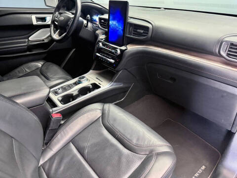 2022 Ford Explorer Platinum